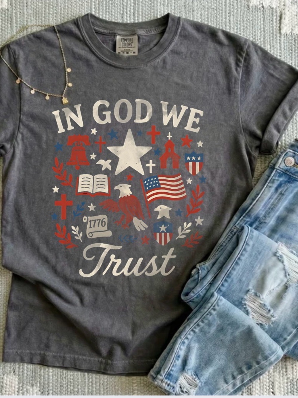 Women’s'In God We Trust' Graphic Tee - Gray